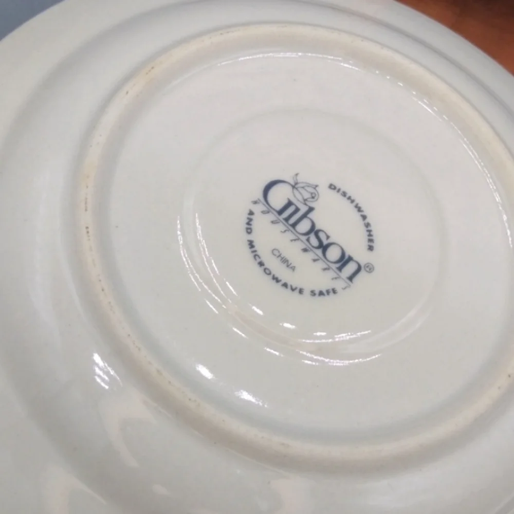 Gibson Housewares 4 Roseland Saucers 6.5